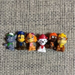 Set of 6 Paw Patrol Mini Figures